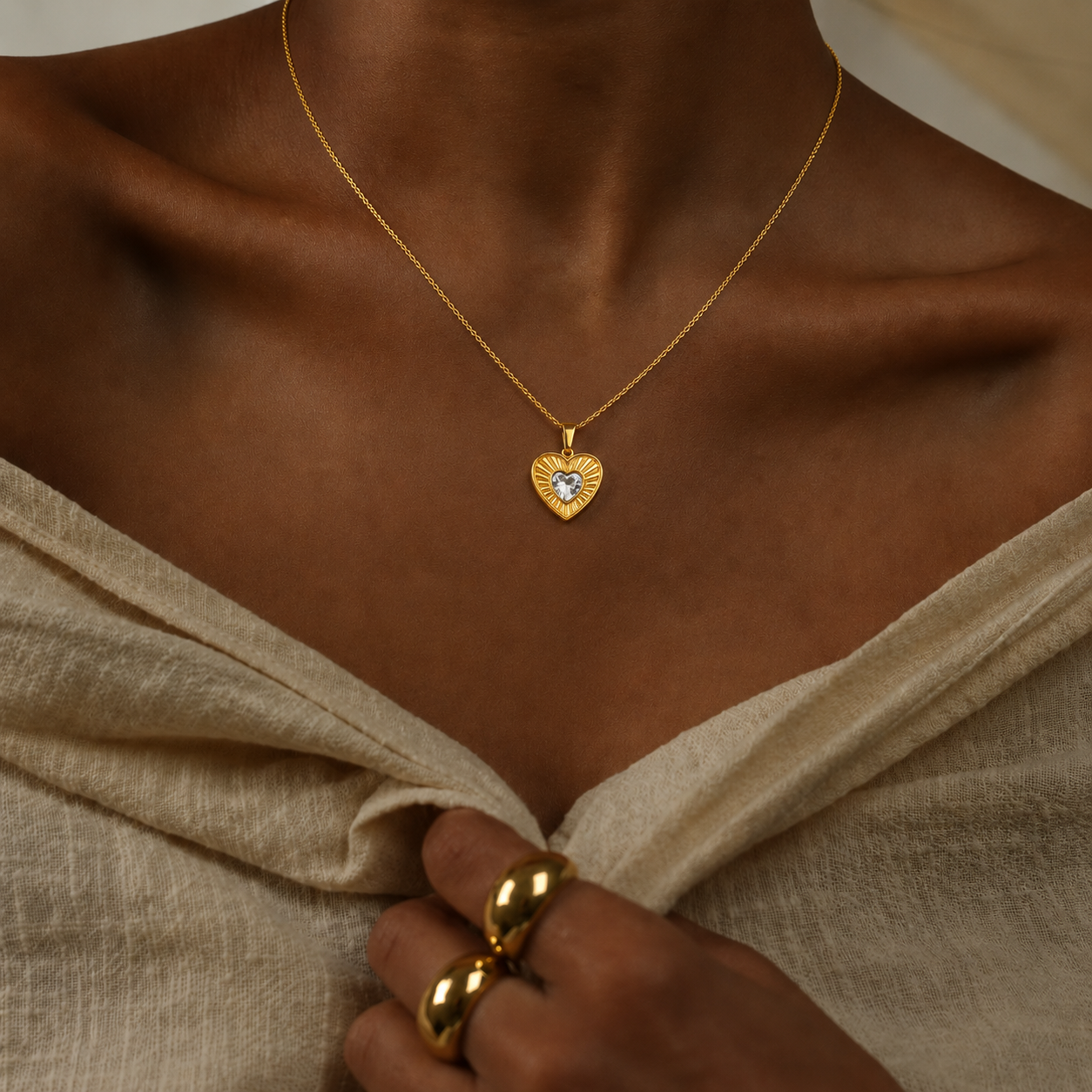 Radiant Heart Sunburst Pendant Necklace | 18K Gold-Plated Statement Jewelry