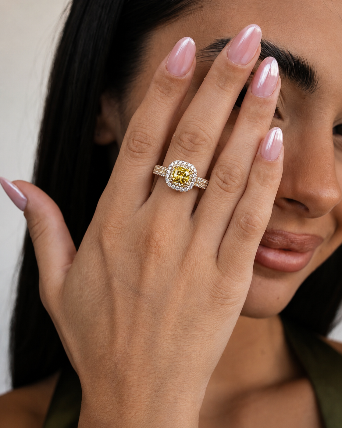 Sunny Aura Pavé Ring | Radiant Elegance