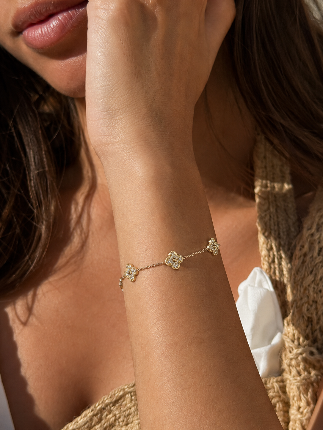 Aura Clover Pavé Chain Bracelet