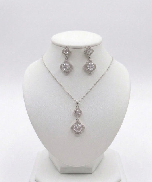 Clover-Inspired Drop Jewelry Set | Elegant Floral Coordination 🍀