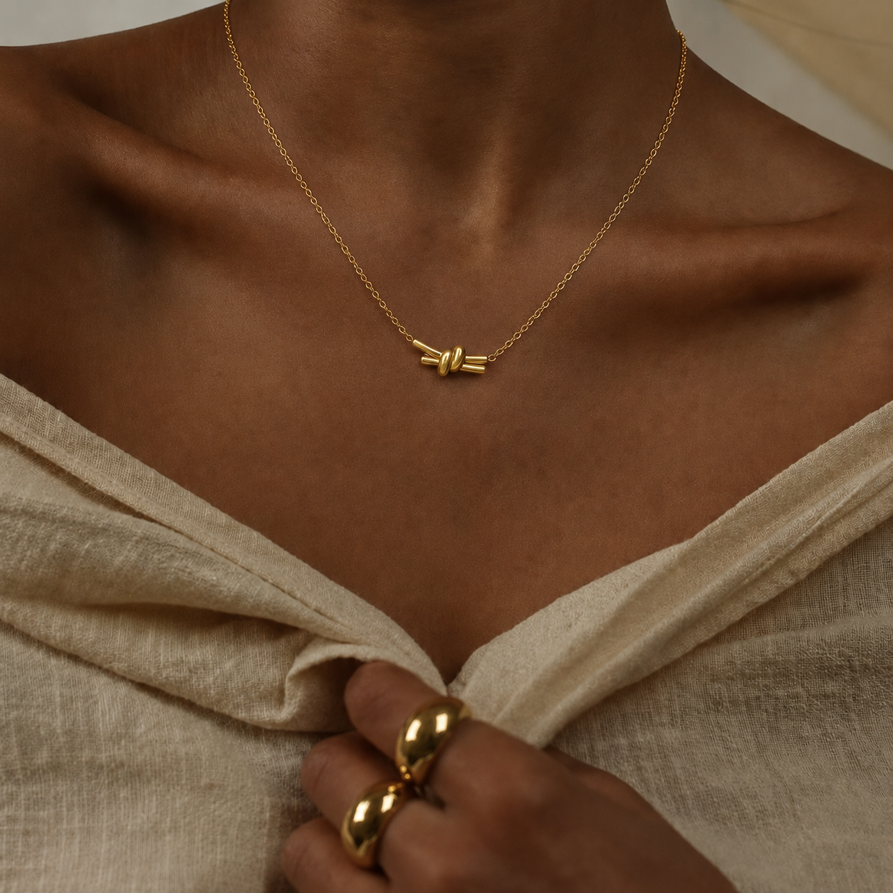 Love Knot Pendant Necklace | 18K Gold-Plated Minimalist Chain