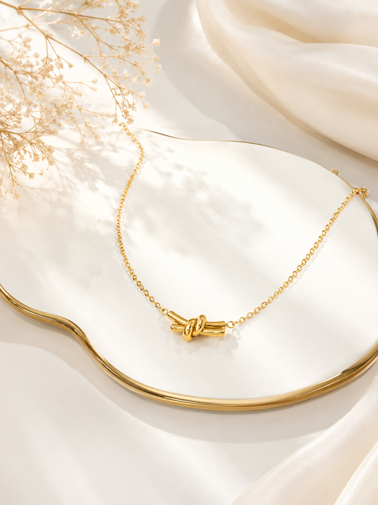 Love Knot Pendant Necklace | 18K Gold-Plated Minimalist Chain