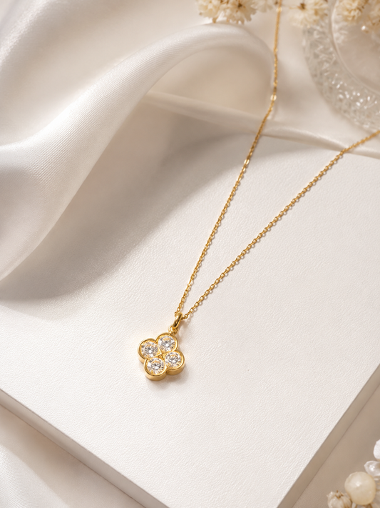 Petal Glow Clover Pendant Necklace