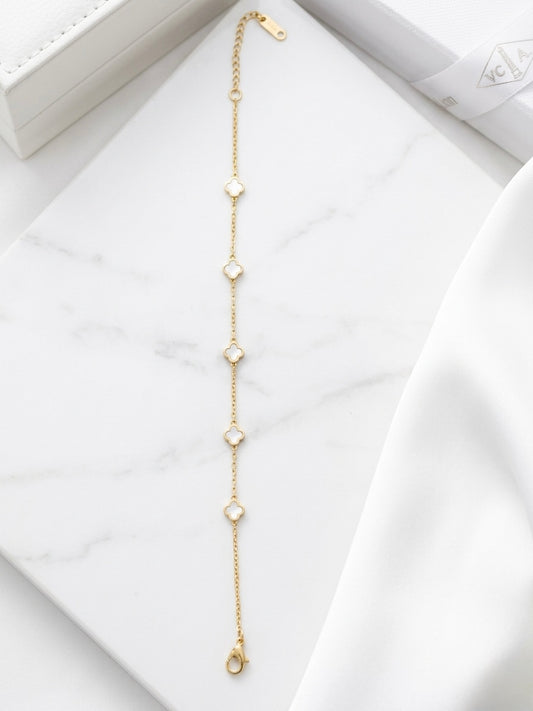 Minimalist Clover Charm Bracelet